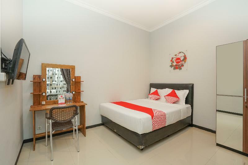 מלון Reddoorz Near Surabaya Zoo מראה חיצוני תמונה